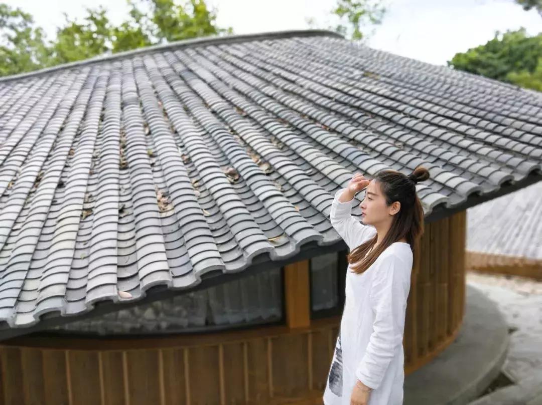 我去了成都向西50里的桃源村,朋友问我是不是去了日本?