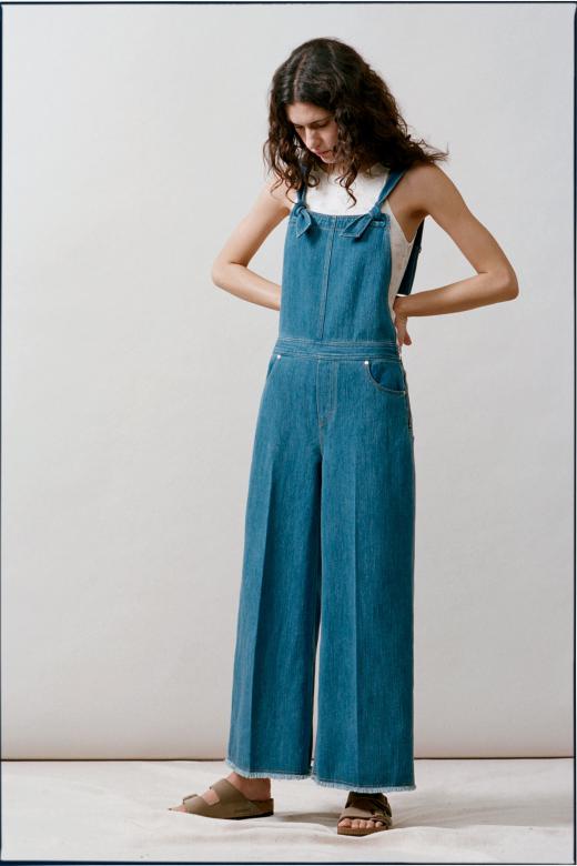 不显臃肿又很百搭的阔腿裤,宽容休闲阔腿裤