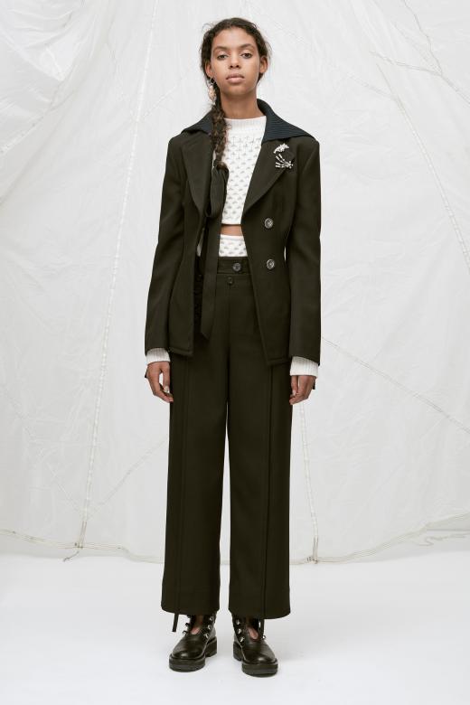 不显臃肿又很百搭的阔腿裤,宽容休闲阔腿裤