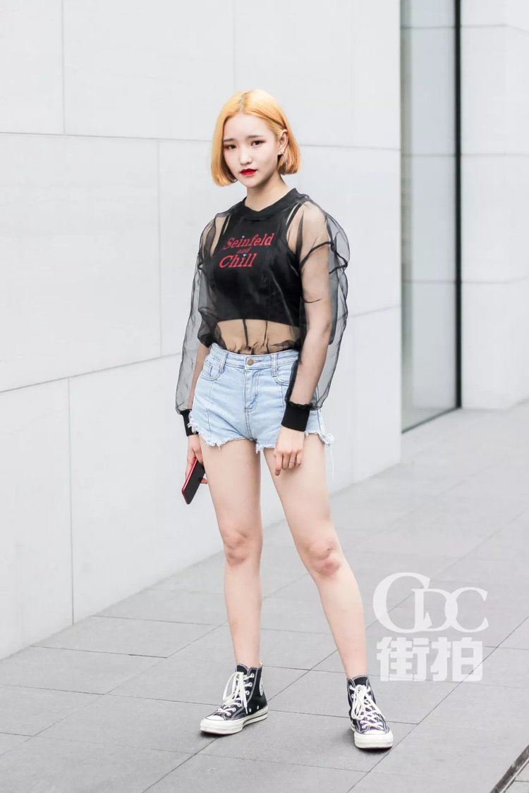 2018夏季成都街拍穿搭,成都街拍穿搭冬季高级感