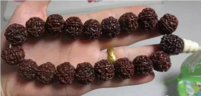 我的金刚菩提盘的不一样怎么办,我的金刚为啥盘的里面都是灰