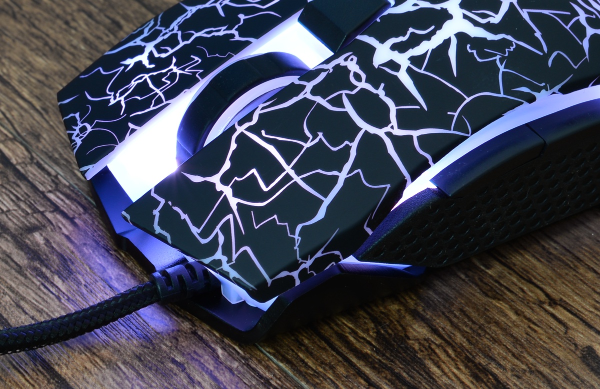 游戏鼠标两大核心，芯片和微动怎么选—芯片篇