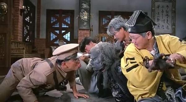 香港十大经典喜剧片大全,香港十大经典喜剧片撞邪先生