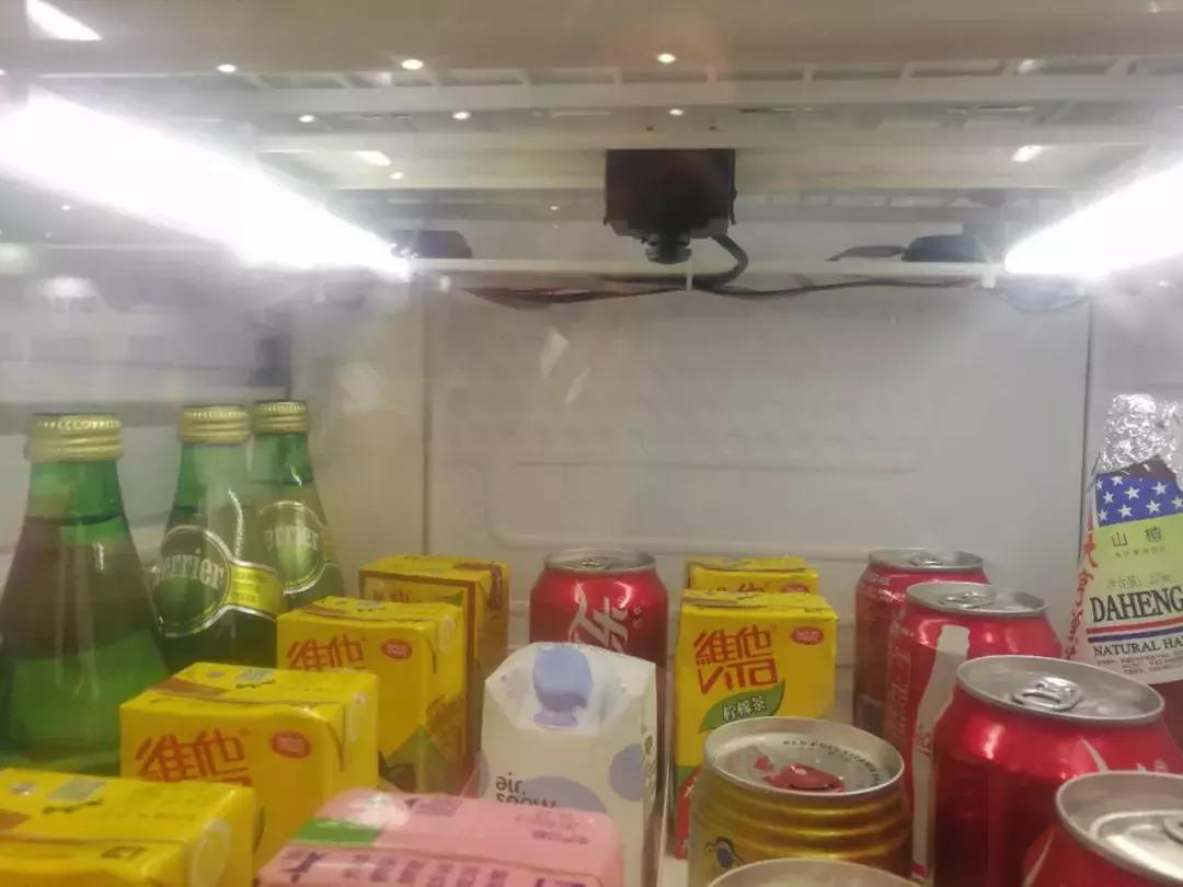 买水果，逛鞋店，改造超市，这是属于「腾讯新零售」的另一番体验