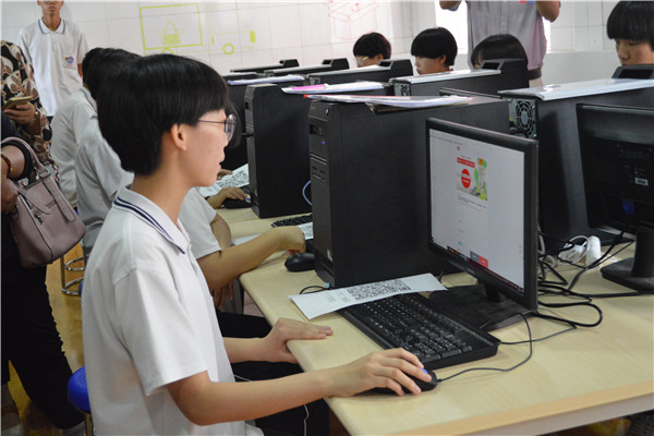 技能活动月‖历城职专电商专业企业、家长进校园