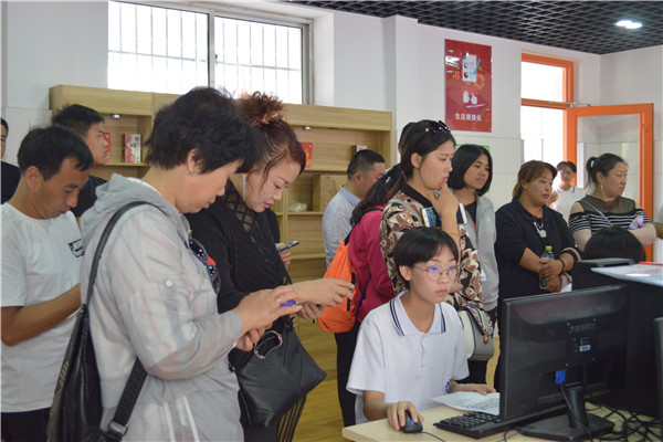 技能活动月‖历城职专电商专业企业、家长进校园