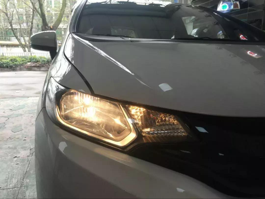 led和氙气大灯,led和氙气灯对比视频