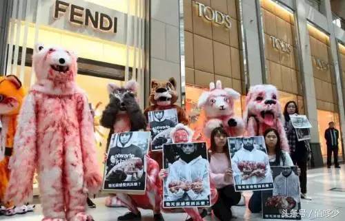 羽毛制品会延续皮草们的“人道之路”，退出时尚界吗？