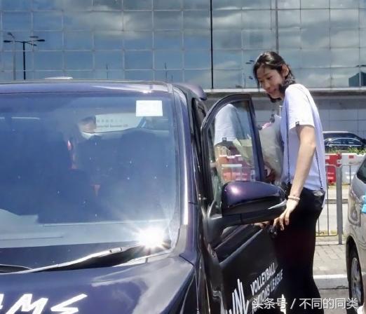 朱婷中国女排皇牌大锤归队参加香港站的比赛！