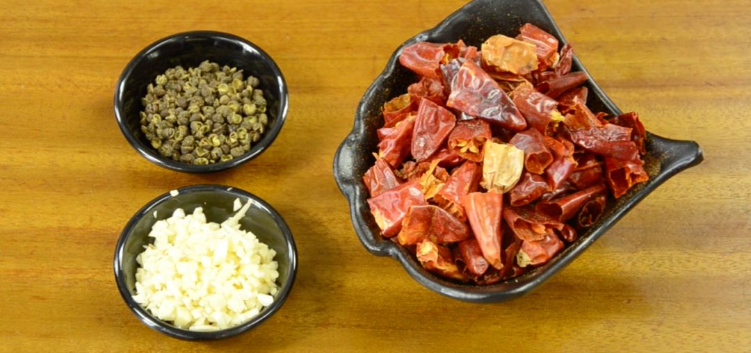 一整只的牛蛙怎么做,揭秘牛蛙的鲜香