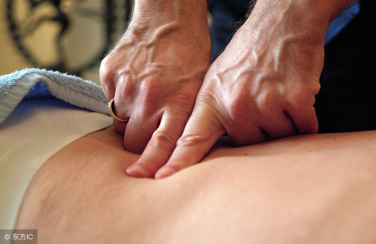 治疗腰肌劳损的按摩手法视频,腰肌劳损按摩治疗最好方法