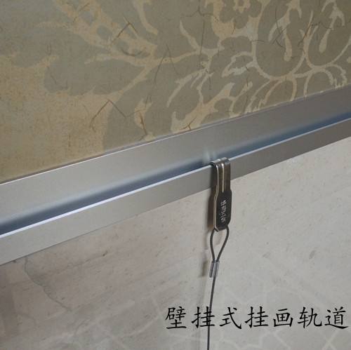 墙壁挂画用什么钉子最牢固,你家墙上挂着什么画