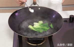 菠菜虾面的做法大全家常菜,虾仁菠菜面辅食1岁宝宝