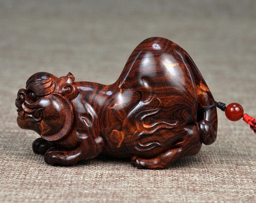 海南黄花梨手串如何盘玩,海南黄花梨手串糠梨可以用手盘嘛