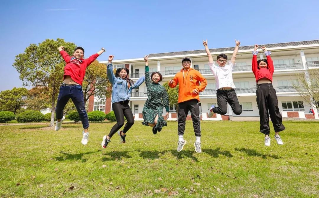 藏在松江叶榭镇里的这所大学，实力越来越厉害了！