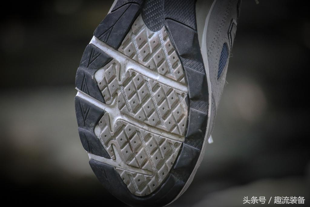 nb990v3带v3标和不带的区别,nb990和990v4有什么区别