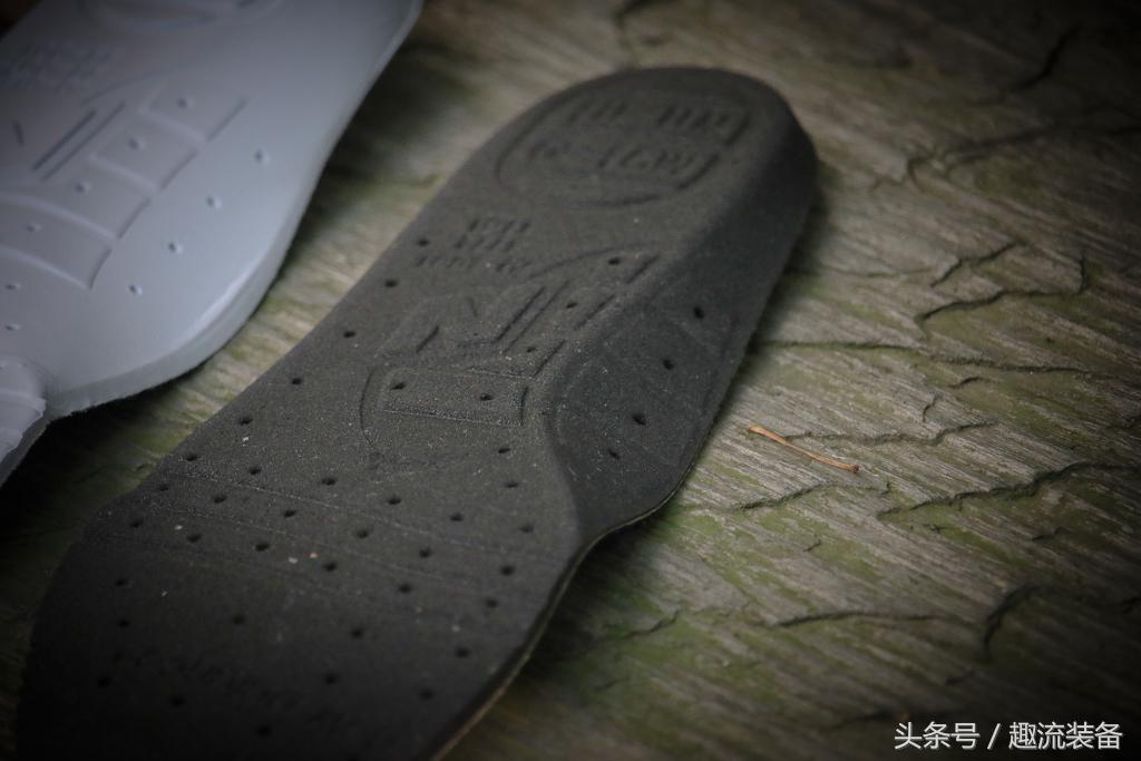 nb990v3带v3标和不带的区别,nb990和990v4有什么区别