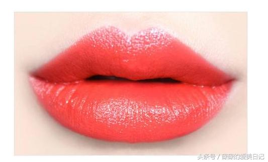 夏天适合哑光口红还是滋润口红,适合夏天涂的口红色号大牌