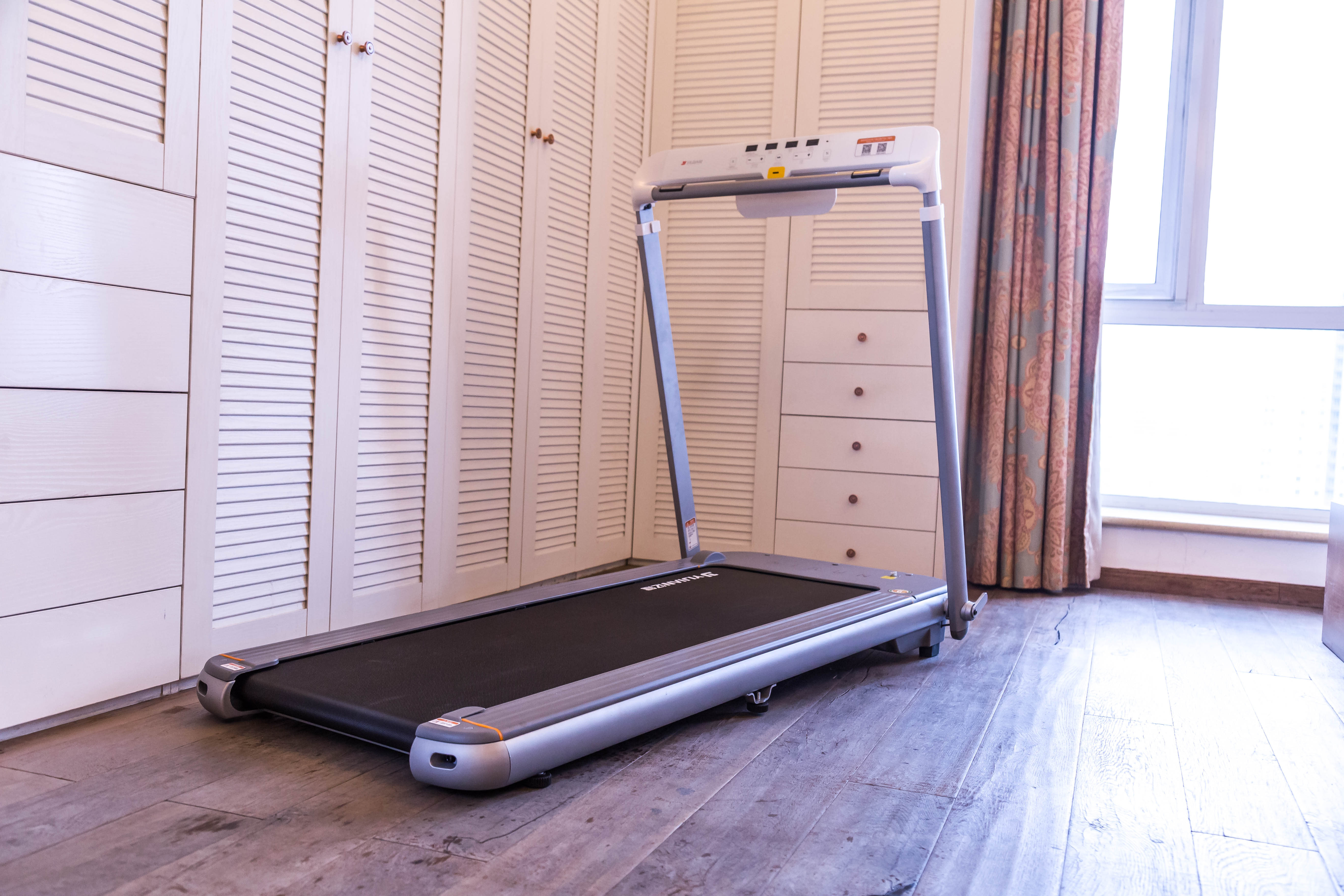 亿健精灵air跑步机视频,亿健精灵air跑步机使用方法