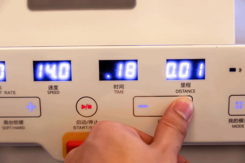 亿健精灵air跑步机视频,亿健精灵air跑步机使用方法