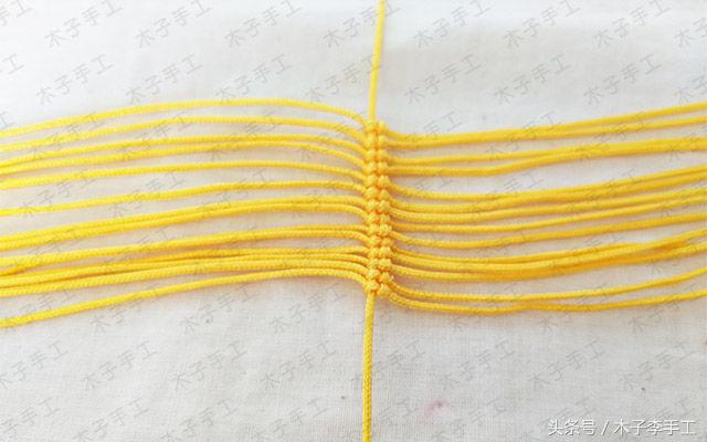 你的手机挂饰还在买？妹子自己在家做挂饰，超漂亮