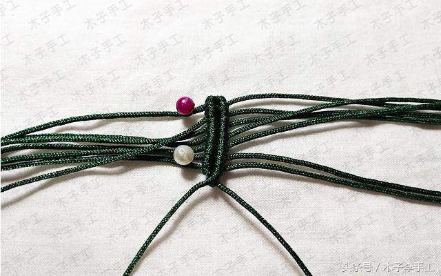 你的手机挂饰还在买？妹子自己在家做挂饰，超漂亮