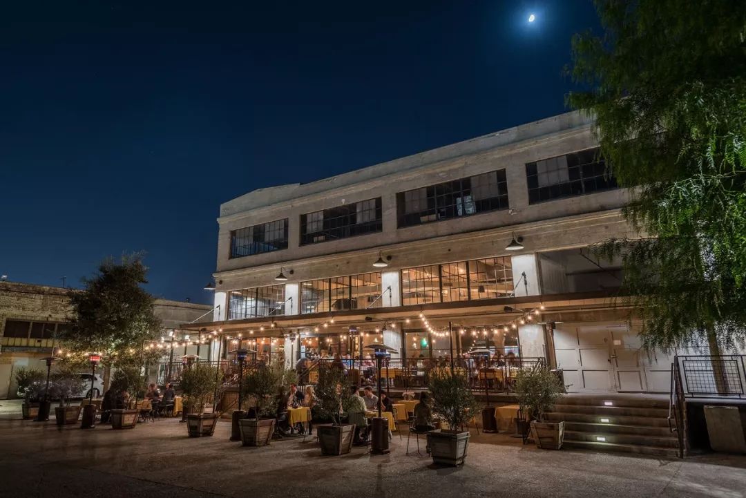 他用40道妈妈的私房菜,征服全球亿万富豪!