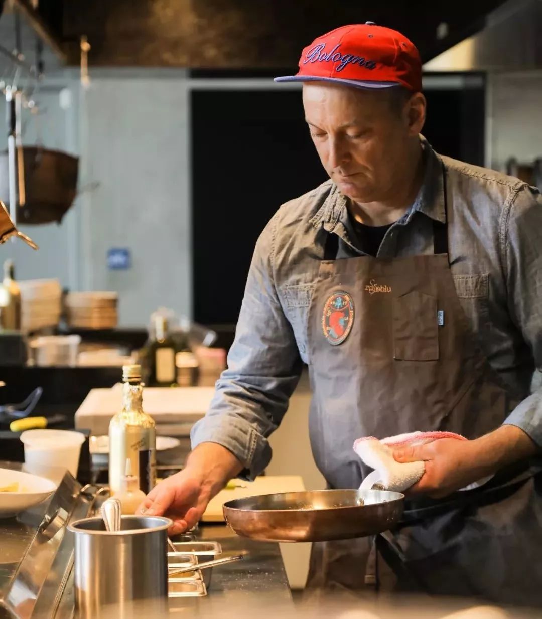 他用40道妈妈的私房菜,征服全球亿万富豪!