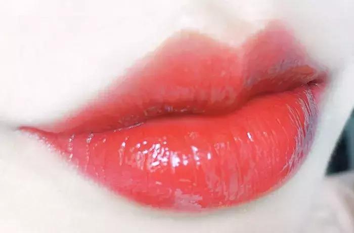 整形好看的唇,化妆唇部整形