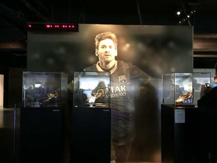 巴萨女足欧冠主场在诺坎普吗,巴萨主场诺坎普英文