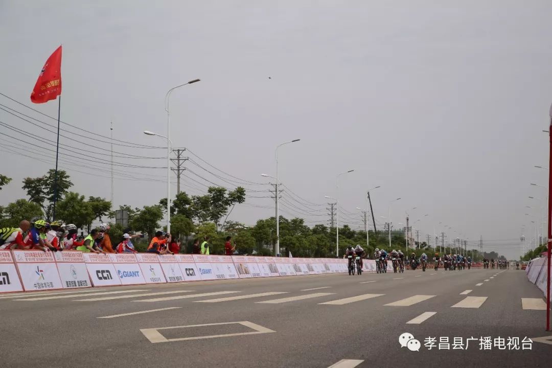 瀛熷畻鏁呴噷瀛濇槍,瀛濇槍姊﹂噷鑺卞洯
