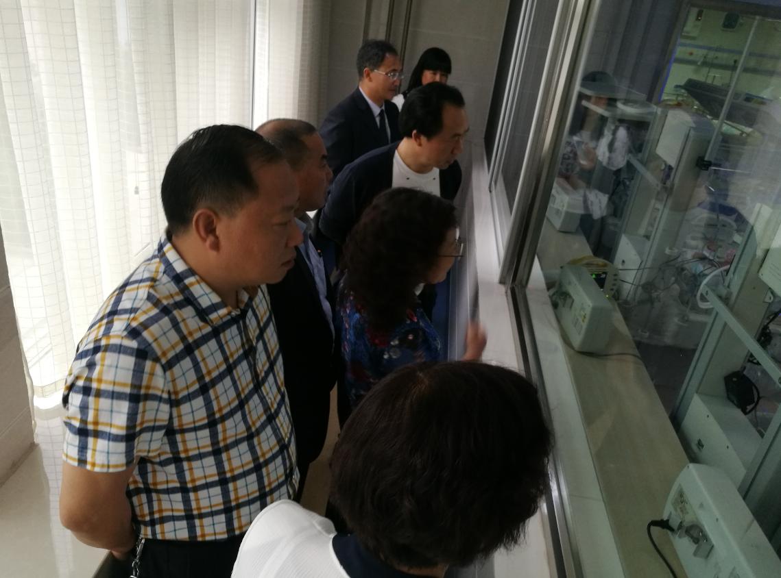 儿科权威专家,儿科权威专家直播