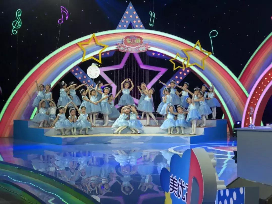 萌娃的歌声总能触动人的心灵,萌娃欢快歌曲