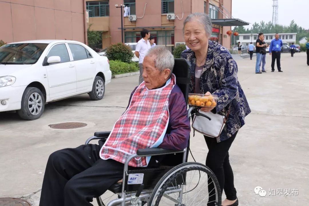 如皋这个地方种了一种神奇的树!树上会掉“金蛋”,“无涌”的人去“抢”!