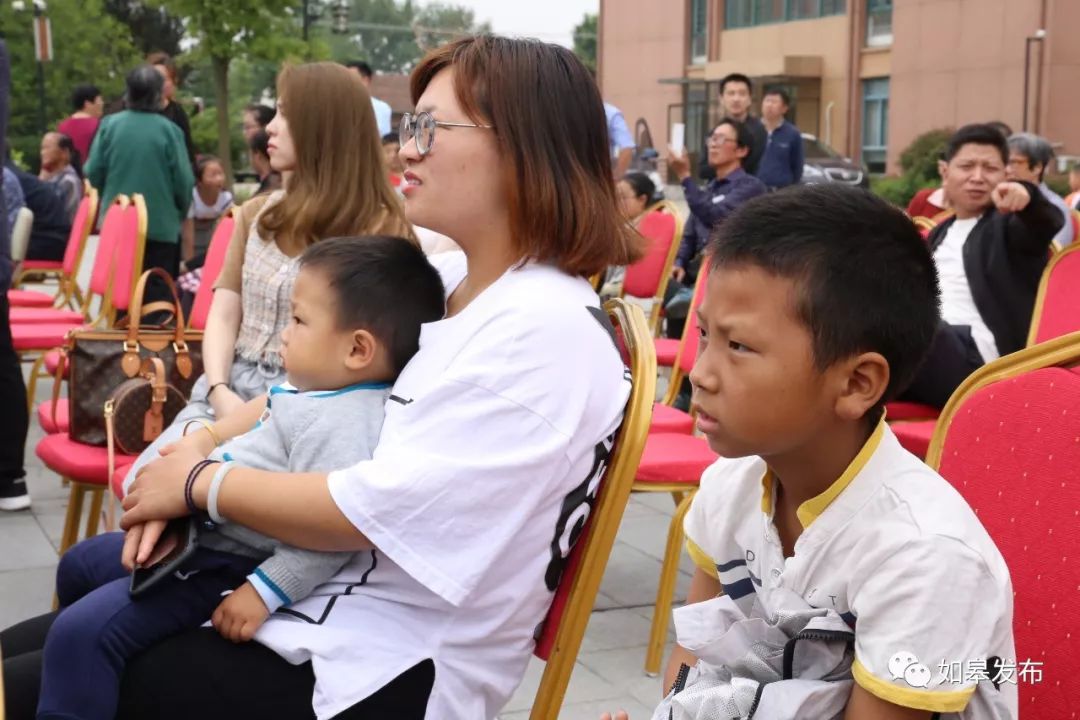 如皋这个地方种了一种神奇的树!树上会掉“金蛋”,“无涌”的人去“抢”!