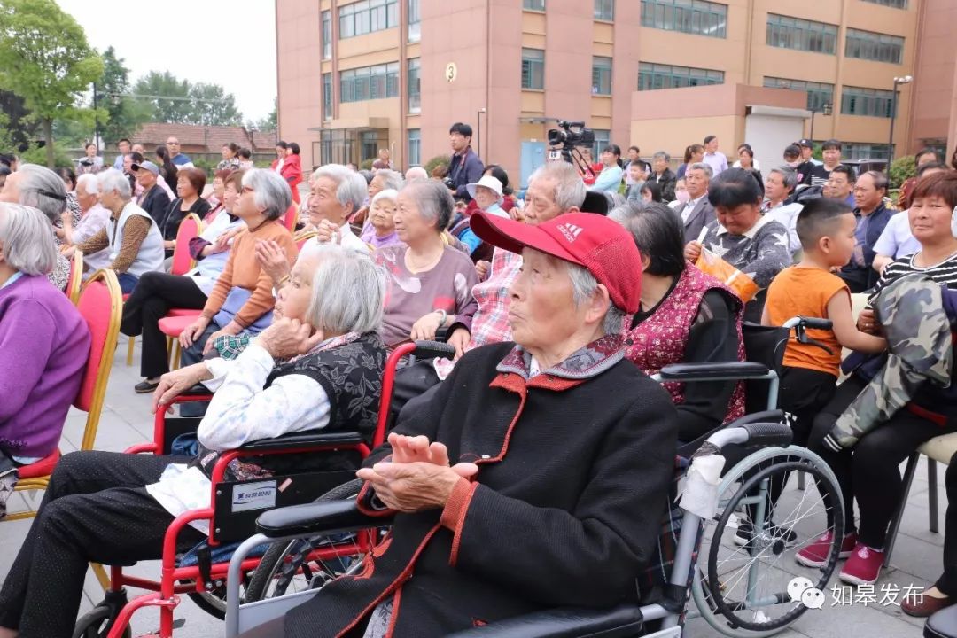 如皋这个地方种了一种神奇的树!树上会掉“金蛋”,“无涌”的人去“抢”!