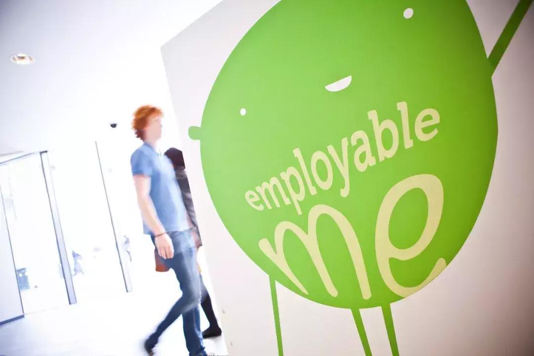 鑻卞浗楂樻牎宸$ぜ,鑻变鸡楂樻牎