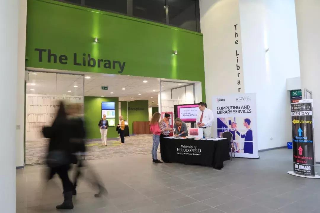 鑻卞浗楂樻牎宸$ぜ,鑻变鸡楂樻牎