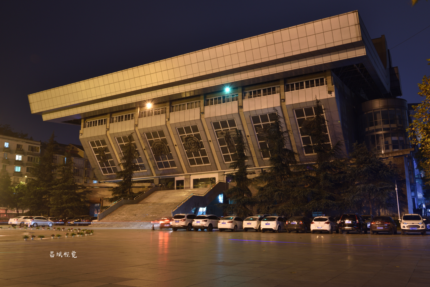 大学里哪里好玩,大学哪里看排名