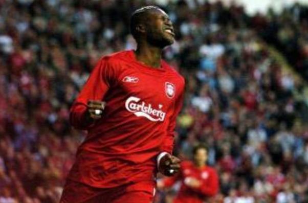 郑智断腿西塞后有被罚下吗,被郑智铲断腿的西塞是主教练吗