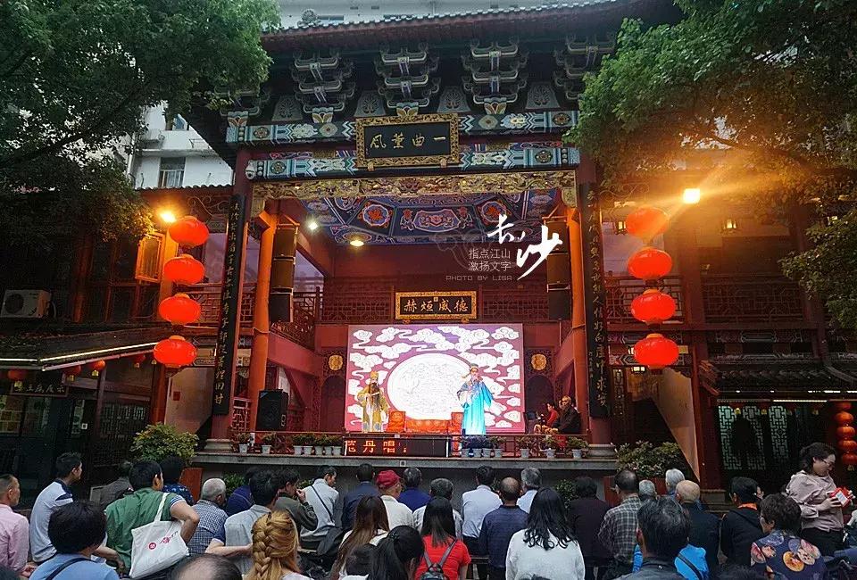 问苍茫大地谁主沉浮诗词,沁园春长沙问苍茫大地谁主沉浮