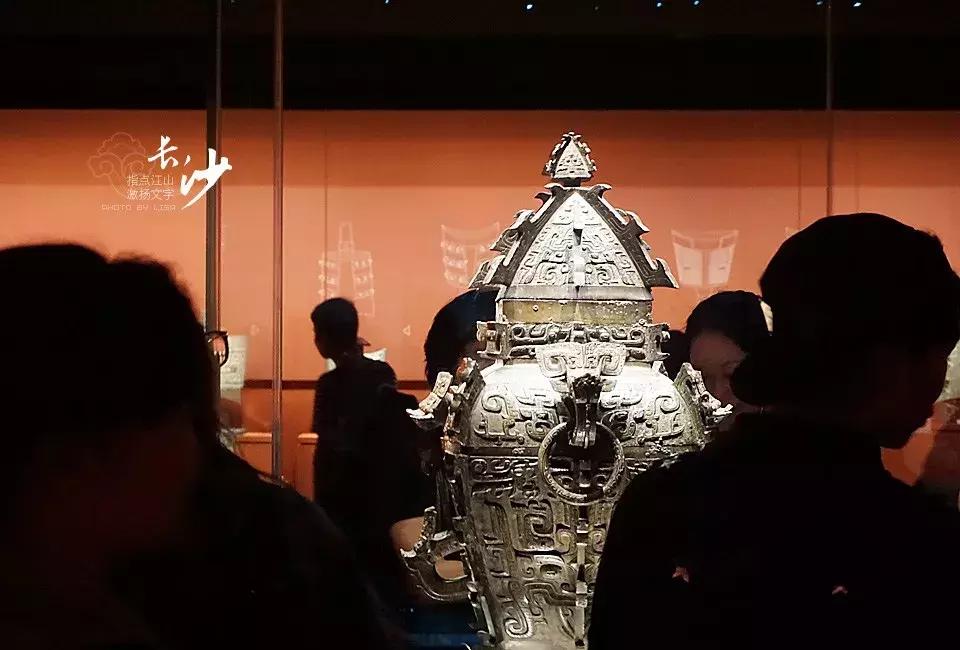 问苍茫大地谁主沉浮诗词,沁园春长沙问苍茫大地谁主沉浮