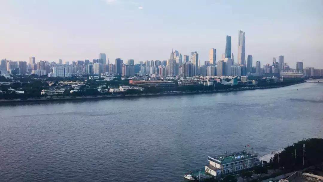 独家探访冻结6000亿资金的海南:新房早卖完,四线房价领涨全国