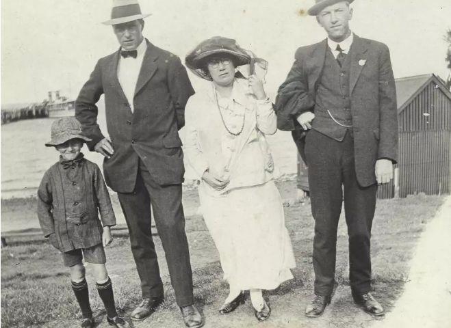 去三亚的穿搭高级感,男士懒癌护肤方法