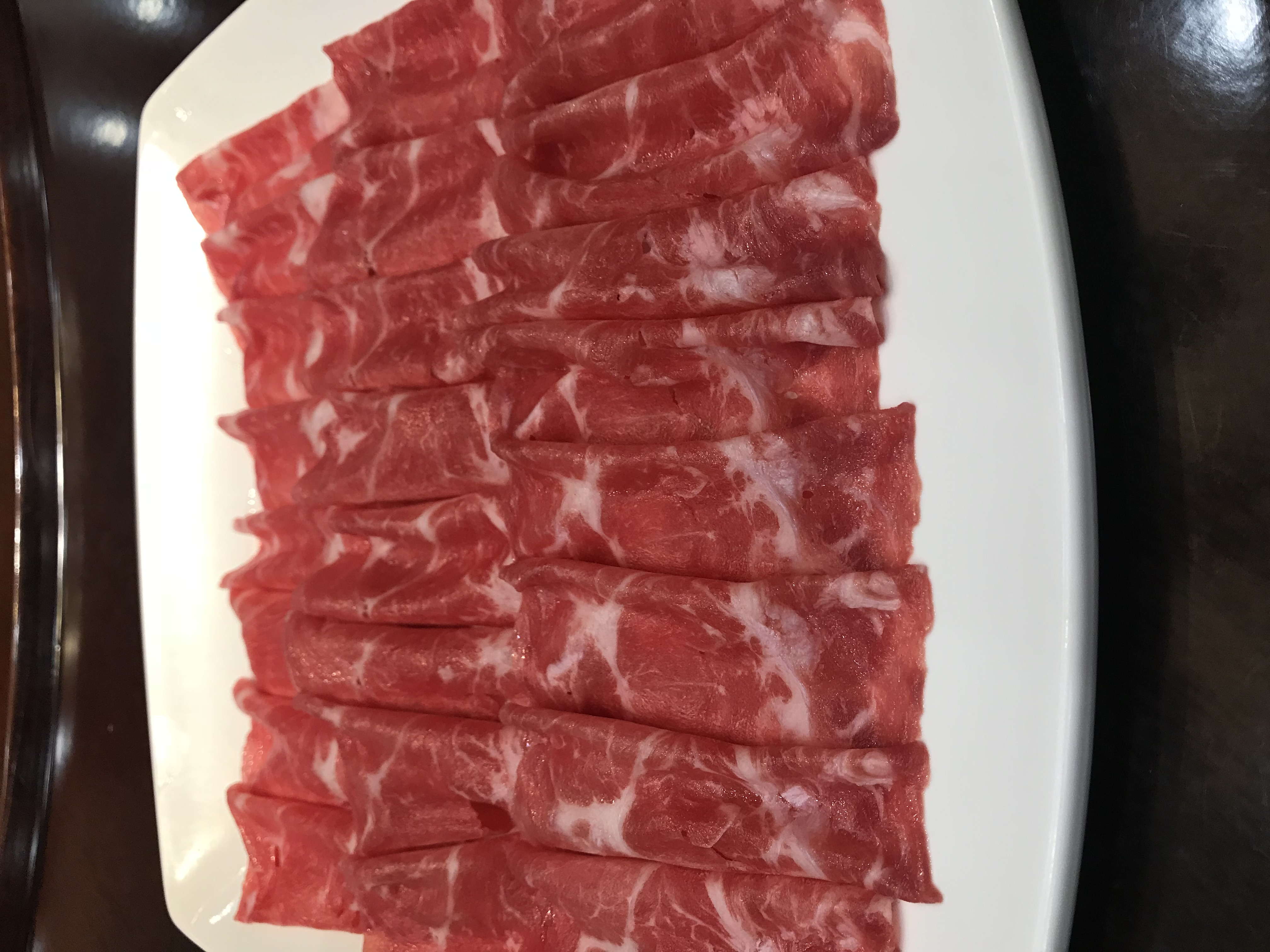 血珀天胶好，驴肉味道香