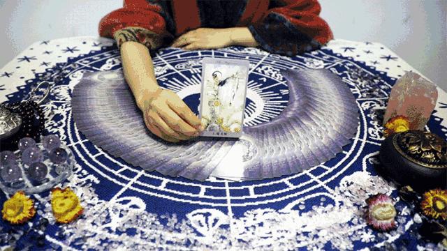 塔罗牌怎么解析会有第三人帮助,塔罗牌挽回爱人的方法