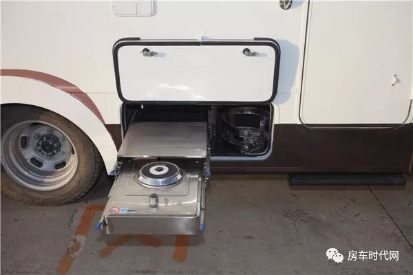 宇通凯伦宾威依维柯c型房车,进口依维柯凯伦宾威