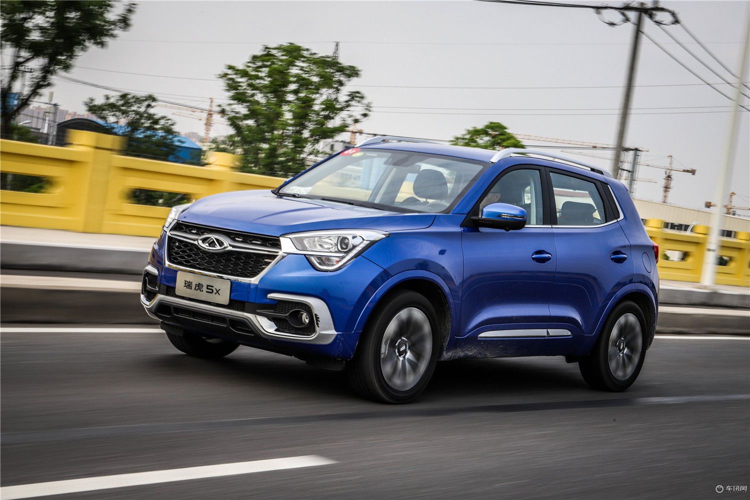 年轻人的第一台车瑞虎5x高能版,瑞虎5x时尚型