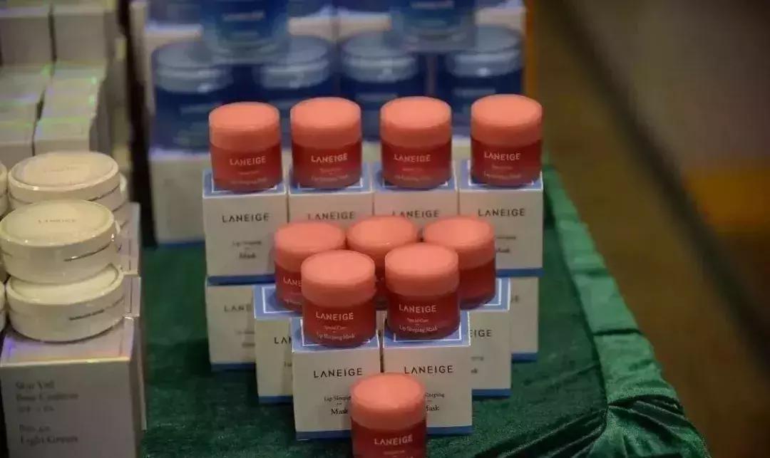 全是假的冒牌货,香港进口化妆品有假的吗