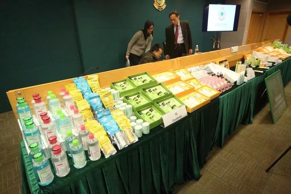 全是假的冒牌货,香港进口化妆品有假的吗